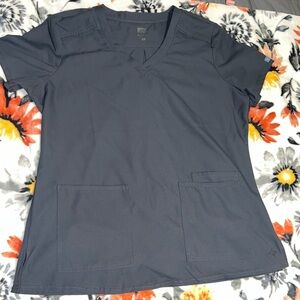 Medcouture women’s scrub top